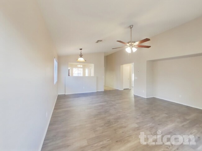 Building Photo - 79 E Lupine Pl