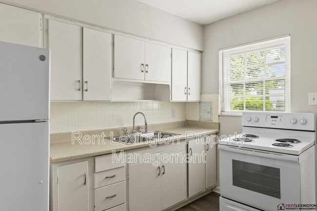 Foto del edificio - 541 Sheridan Dr
