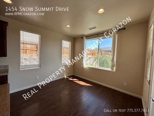 Foto del edificio - Immaculate 3BR Home in Northwest Reno