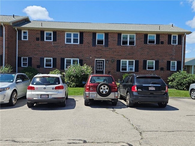 Foto del edificio - 70 Carroll Ave
