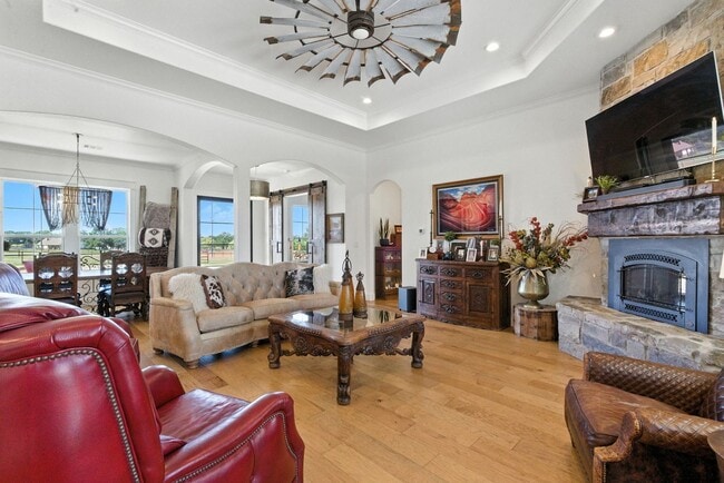 Foto del edificio - Stunning 5 bedroom horse property coming soon!