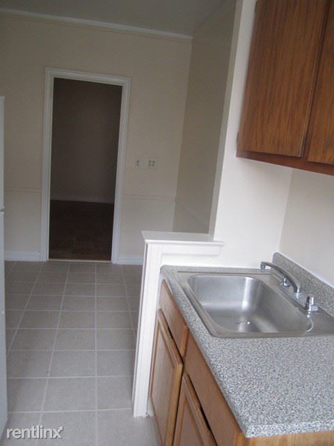 Primary Photo - 2260 Bronx Park E