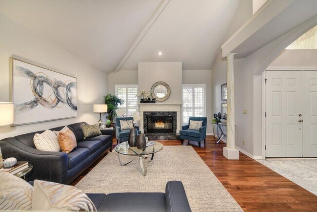 Building Photo - Elegant Granite Bay Home Located in Treela...