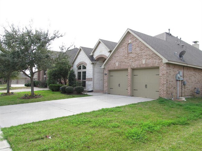 Building Photo - 2614 Briar Rose Ct