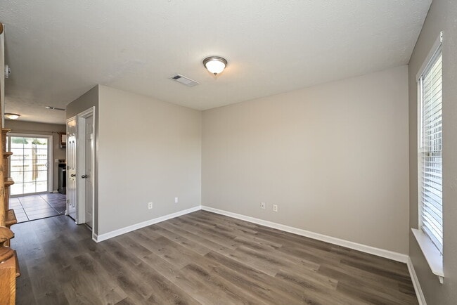 Building Photo - 4080 Nir Shreibman Blvd