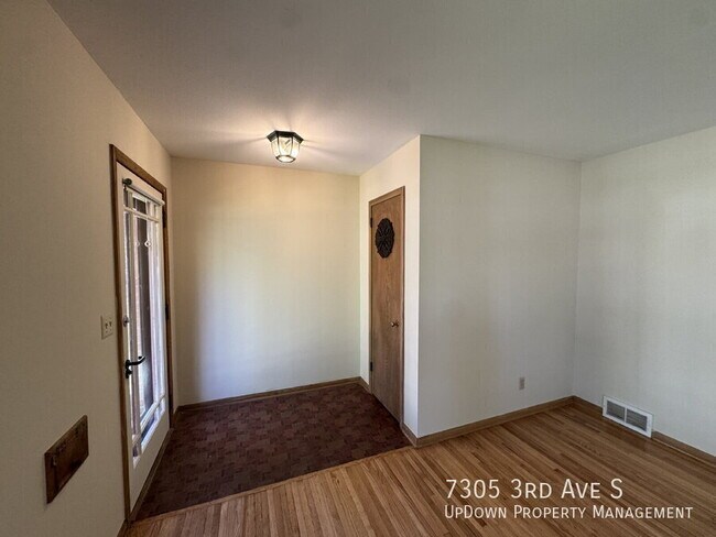 Foto del edificio - 7305 3rd Ave S