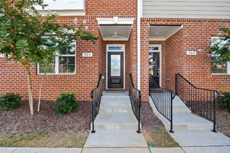Building Photo - 505 Toran Dr
