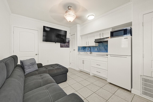 Building Photo - 2809 Tooke St