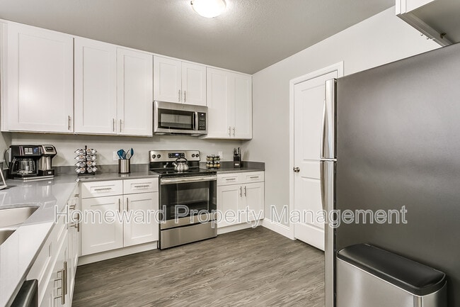 Foto del edificio - 3817 Huntington Dr