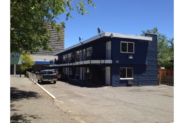 Primary Photo - 128 Ralston St