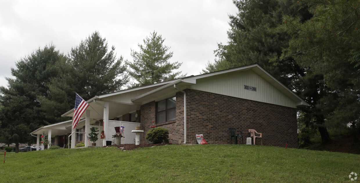 Foto del edificio - Lakewood Village Apartments