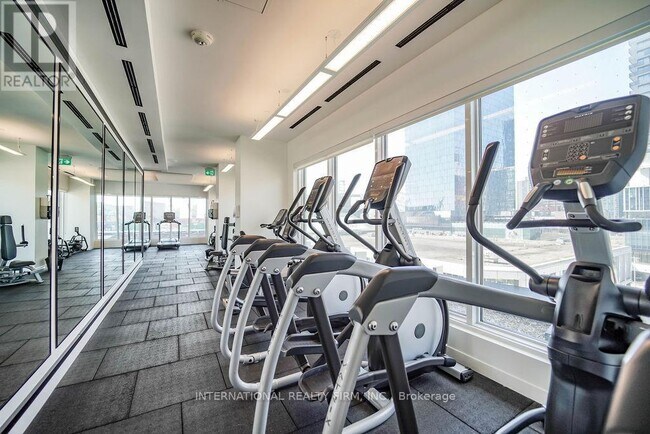 Building Photo - 15 Lower Jarvis St