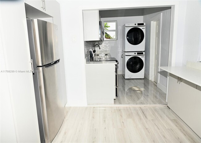 Foto del edificio - 747 NW 5th Ct
