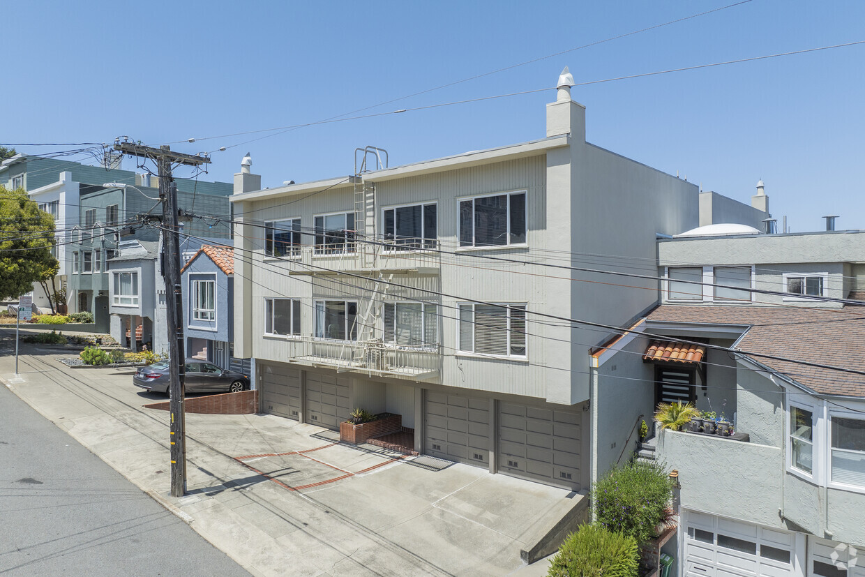 Primary - 616 Moraga St