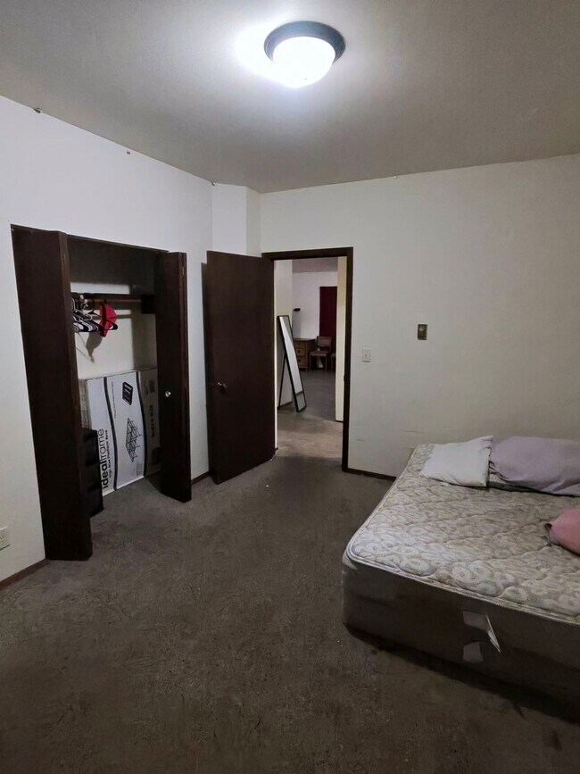 Foto del edificio - 934 S 13th St