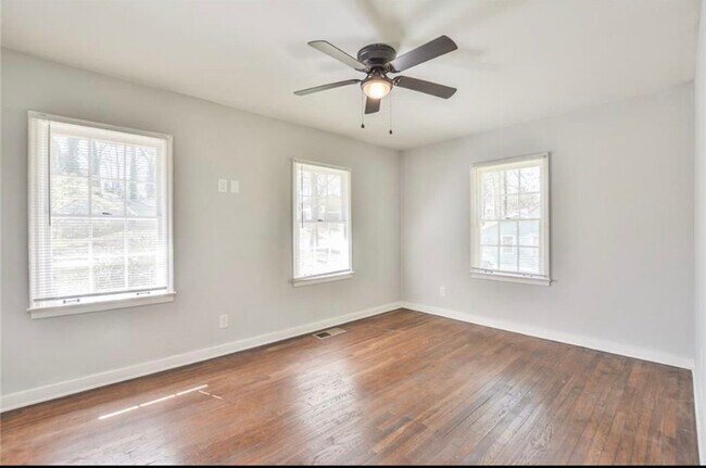 Bedroom #2 (all rooms big &amp; equal size) - 1407 Kennesaw Dr NW