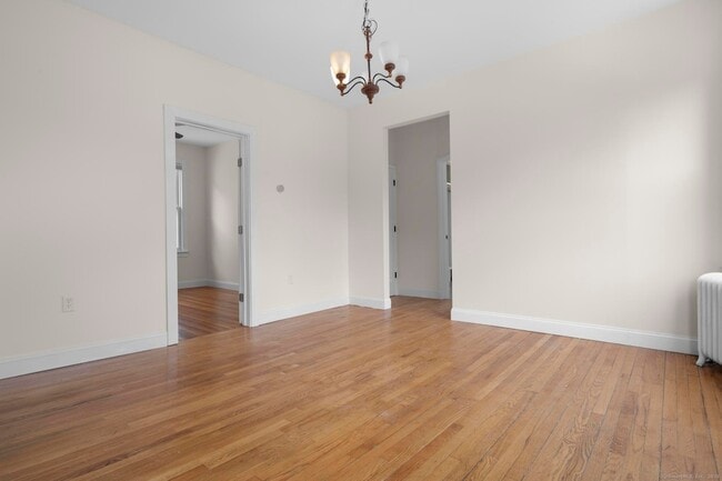 Building Photo - 180 Peck Ave