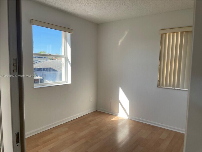 Building Photo - 11950 SW 271st Terrace