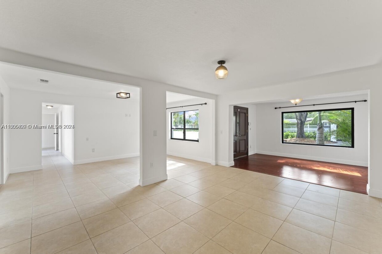 Foto principal - 10670 SW 87th Ave