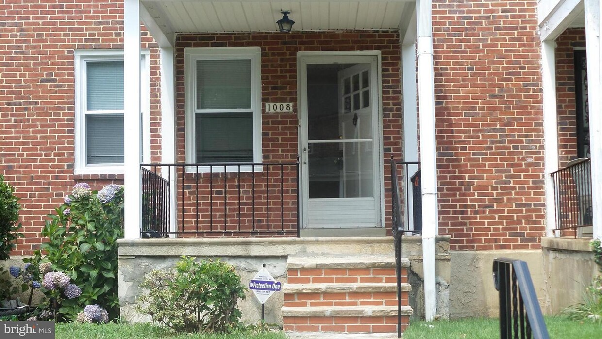 Primary Photo - 1008 St Dunstans Rd