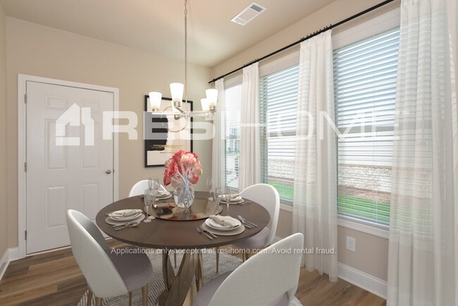 Foto del edificio - 147 Rockaway Dr S