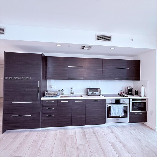 Foto del edificio - 55 SW 9th St