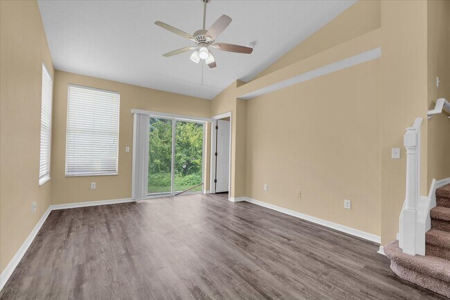 Building Photo - 9624 Carlsdale Dr