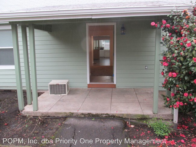 Building Photo - 13504 SE 152nd Ave