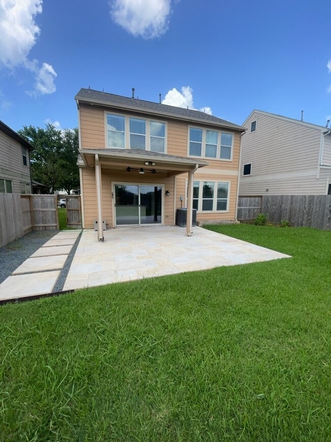 Building Photo - 2823 Feather Green Trail