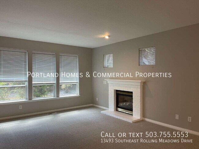 Building Photo - 13493 SE Rolling Meadows Dr
