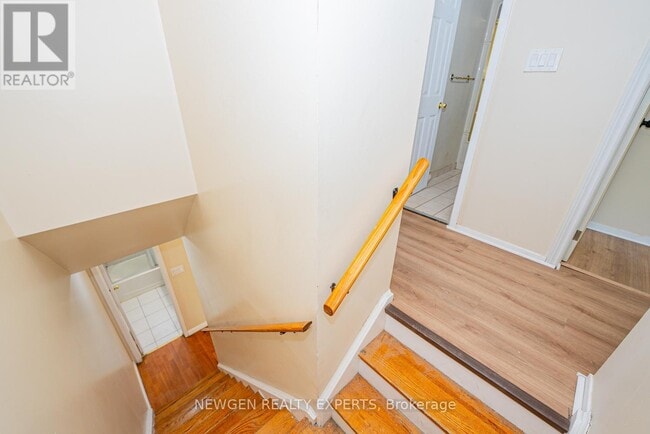Building Photo - 27 Briar Path