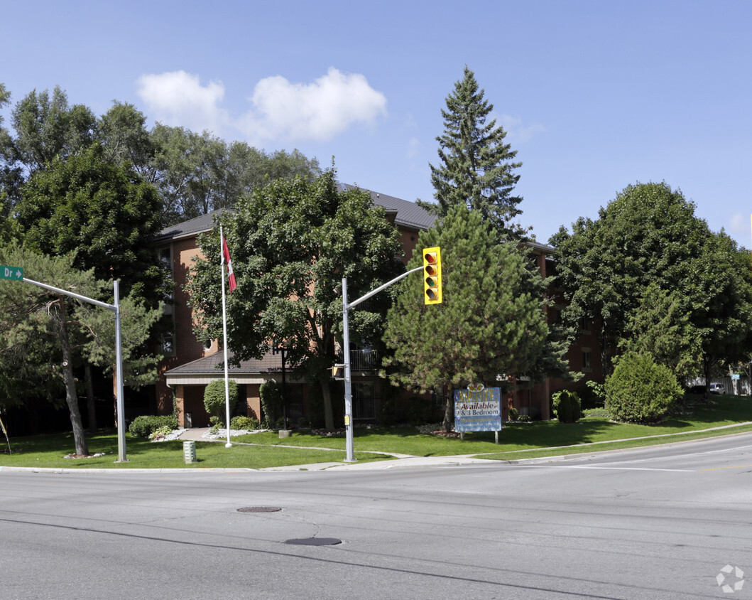 Building Photo - Mapleview Apartments