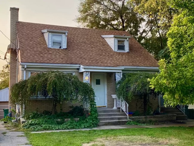 Building Photo - 719 S Jefferson St