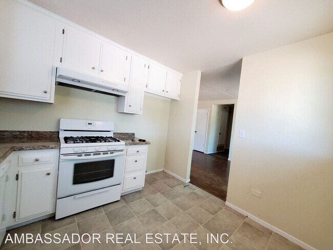 Building Photo - 3 br, 2 bath House - 1228 Warmlands Avenue