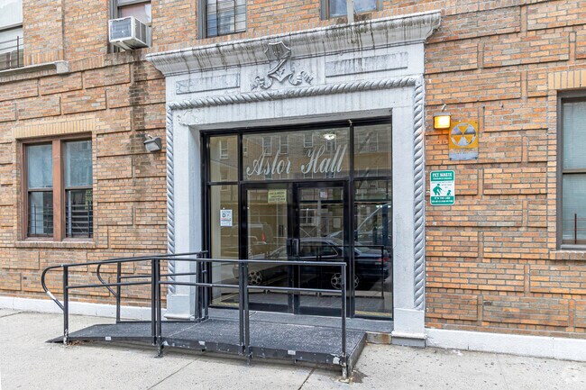 Entrance - 2187 Holland Ave