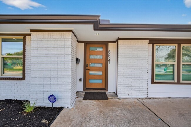 Photo - 6621 Jason St House