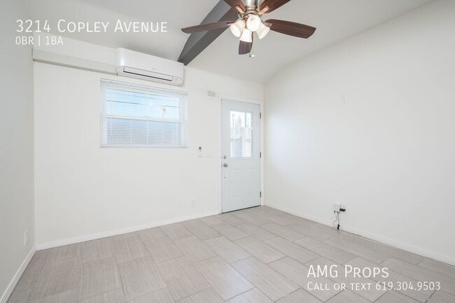 Foto del edificio - Adorable studio apartment available NOW in...