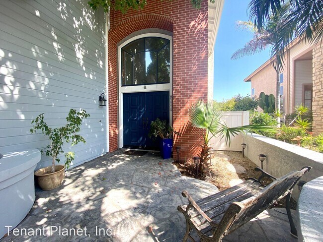 Building Photo - 4 br, 3 bath House - 5090 Caminito Exquisito