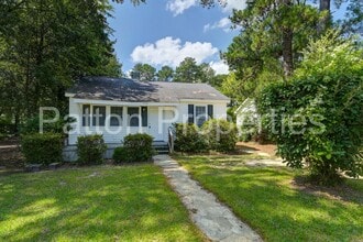 Building Photo - 1738 Columbia College Dr