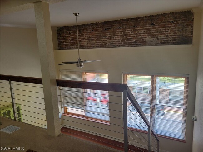 Foto del edificio - 2260 First St