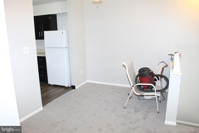 Foto del edificio - 167 Parker Ave