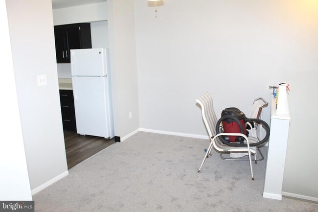 Building Photo - 167 Parker Ave