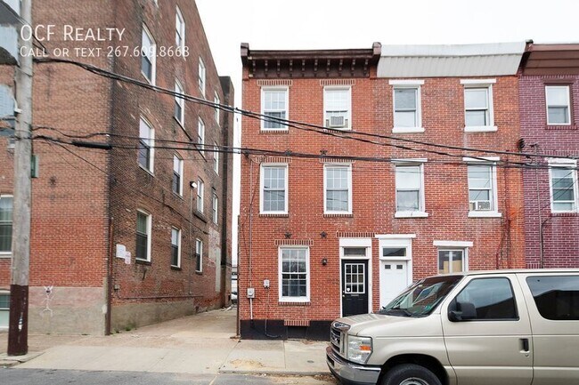 Building Photo - 1722 Blair St