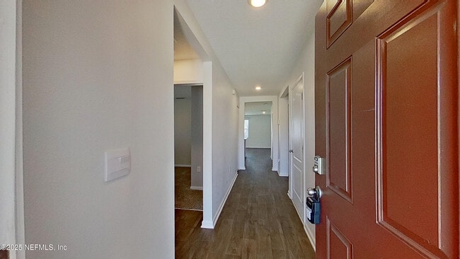 Foto del edificio - 5471 Hollow Birch Dr