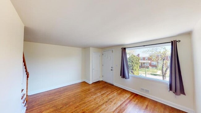 Building Photo - 4013 Balfern Ave