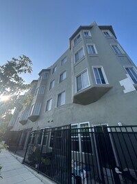3201 Beaumont Ave.