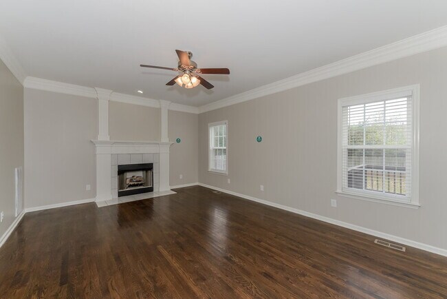 Building Photo - 2515 Patricia Cir