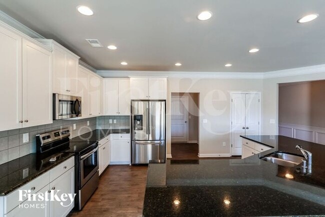 Building Photo - 930 Blind Brook Cir