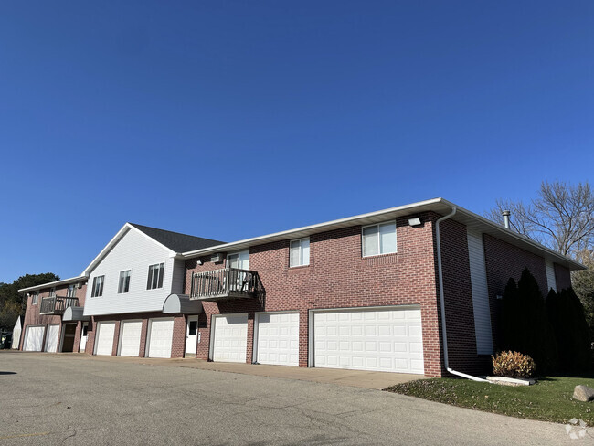 Building Photo - Stoneridge Apartments