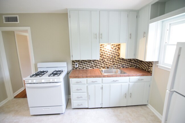 Foto del edificio - 1608 S 37th St